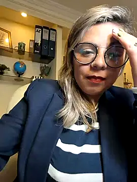 Snapshot of Cata_Office-12 chatting on 02/24/25, 05:31 Cata Office-12 online show from 02/24/25, 05:31