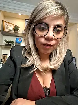 Snapshot of Cata_Office-12 chatting on 03/20/25, 08:19 Cata Office-12 online show from 03/20/25, 08:19