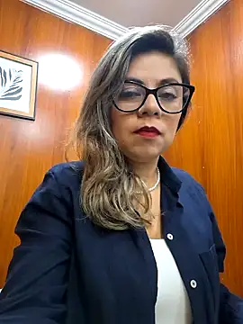 Snapshot of Cata_Office-12 chatting on 09/19/25, 08:20 Cata Office-12 online show from 09/19/25, 08:20