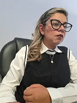 Cata Office-12 online show from 11/10/25, 01:54