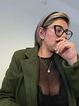 Cata Office-12 online show from 11/24/25, 08:52