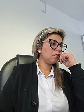 Cata Office-12 online show from 11/25/25, 08:20