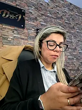 Cata Office-12 online show from 12/15/25, 09:52