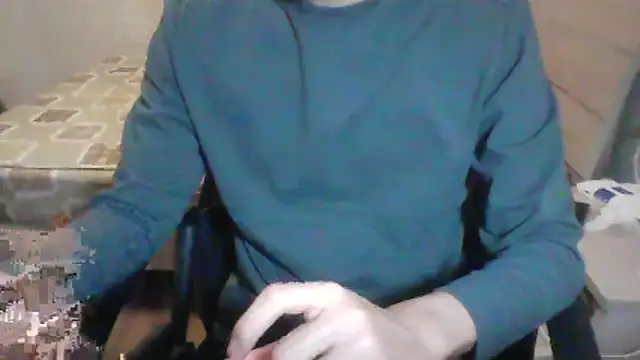 Snapshot of YunheLEE chatting on 04/07/26, 02:17 YunheLEE online show from 04/07/26, 02:17