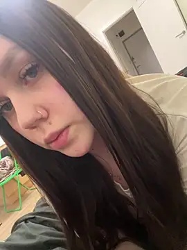 Marylallka5 online show from 12/14/25, 12:21