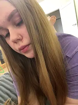 Snapshot of Marylallka5 chatting on 03/05/26, 09:16 Marylallka5 online show from 03/05/26, 09:16