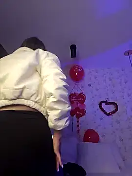 valery mora online show from 02/12/25, 01:27