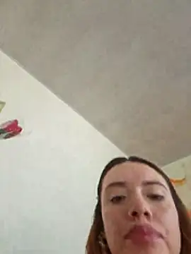 valery mora online show from 11/12/25, 03:56