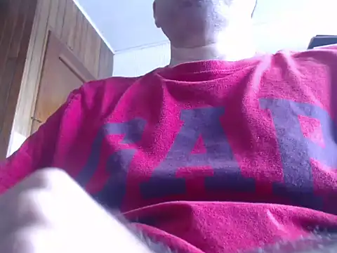 Snapshot of lover_camer chatting on 01/12/26, 03:28 lover camer online show from 01/12/26, 03:28