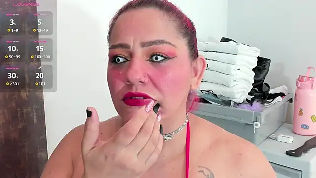 Snapshot of Aaliyah_Padron chatting on 12/28/24, 08:15 Aaliyah Padron online show from 12/28/24, 08:15