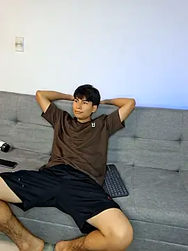  Ottis  online show from 12/01/25, 10:59