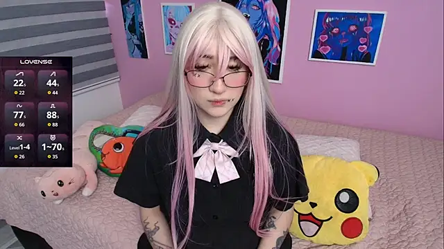 Snapshot of Miwa_violet chatting on 11/10/25, 06:29 Miwa violet online show from 11/10/25, 06:29