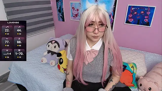 Snapshot of Miwa_violet chatting on 11/15/25, 06:48 Miwa violet online show from 11/15/25, 06:48