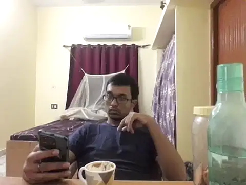 THE NAKED BOY online show from 11/25/25, 02:28