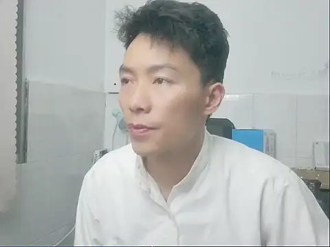 Snapshot of xhqds chatting on 12/02/24, 12:40 xhqds online show from 12/02/24, 12:40