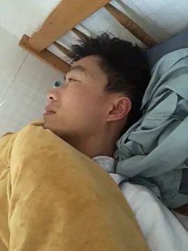 Snapshot of xhqds chatting on 12/13/24, 01:04 xhqds online show from 12/13/24, 01:04