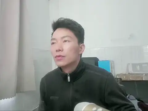 Snapshot of xhqds chatting on 12/14/24, 04:45 xhqds online show from 12/14/24, 04:45