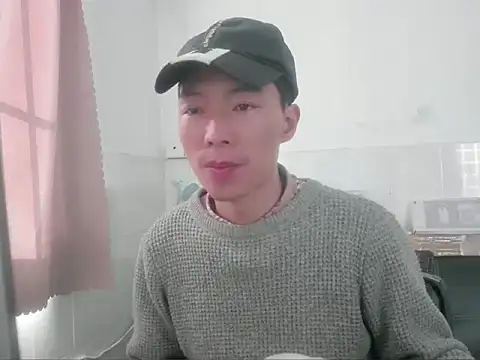 Snapshot of xhqds chatting on 12/19/24, 07:18 xhqds online show from 12/19/24, 07:18