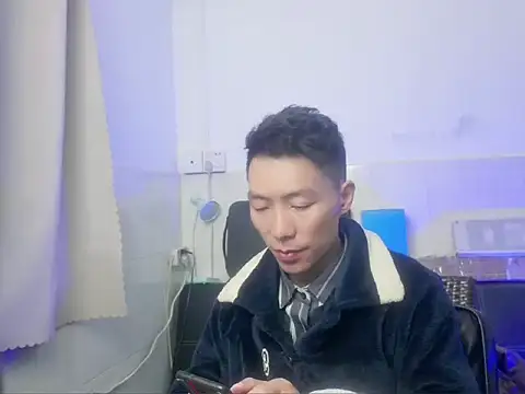 Snapshot of xhqds chatting on 12/21/24, 11:22 xhqds online show from 12/21/24, 11:22