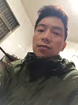 Snapshot of xhqds chatting on 02/03/25, 12:57 xhqds online show from 02/03/25, 12:57