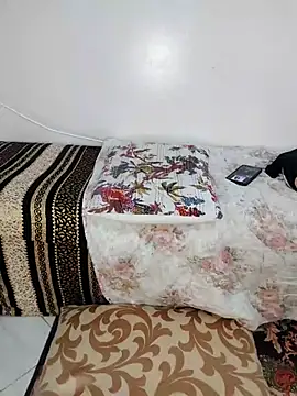 Snapshot of Diana-sexy chatting on 11/14/25, 02:27 Diana-sexy online show from 11/14/25, 02:27