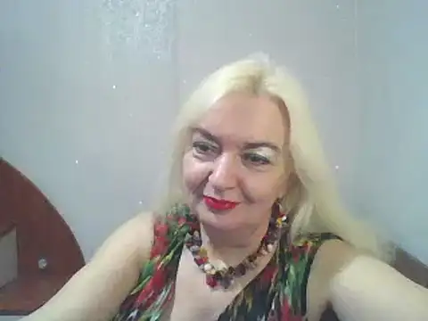 Snapshot of Meri798 chatting on 02/15/25, 07:27 Meri798 online show from 02/15/25, 07:27