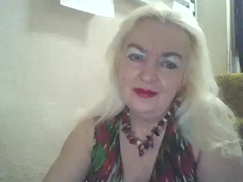 Snapshot of Meri798 chatting on 03/08/25, 01:17 Meri798 online show from 03/08/25, 01:17