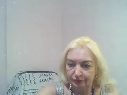 Snapshot of Meri798 chatting on 03/16/25, 04:45 Meri798 online show from 03/16/25, 04:45