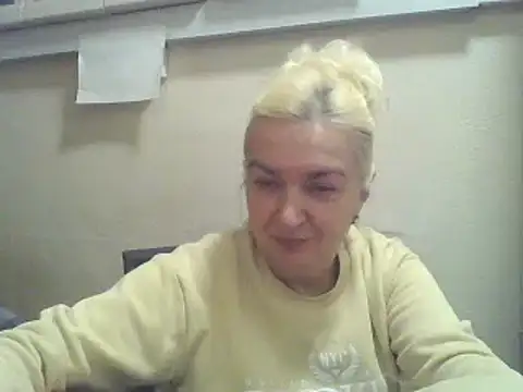 Snapshot of Meri798 chatting on 11/12/25, 07:24 Meri798 online show from 11/12/25, 07:24