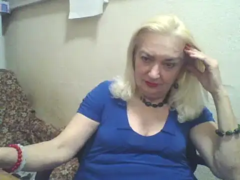 Snapshot of Meri798 chatting on 11/25/25, 09:48 Meri798 online show from 11/25/25, 09:48