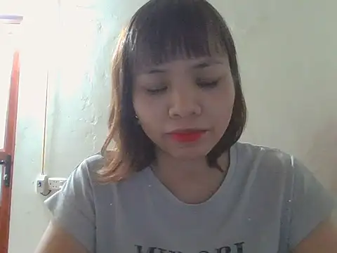 Angela-Eira online show from 10/31/25, 08:48