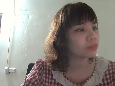 Angela-Eira online show from 12/16/25, 09:58