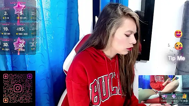 Snapshot of sweetlittlelisa chatting on 12/02/24, 08:44 sweetlittlelisa online show from 12/02/24, 08:44