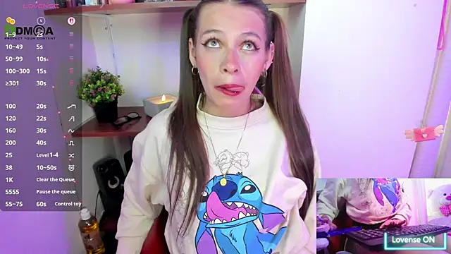 Snapshot of sweetlittlelisa chatting on 11/04/25, 10:20 sweetlittlelisa online show from 11/04/25, 10:20