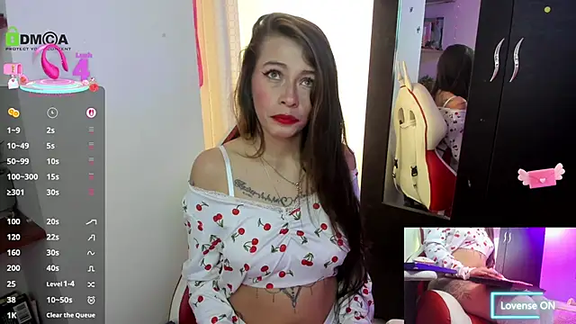 Snapshot of sweetlittlelisa chatting on 11/14/25, 07:01 sweetlittlelisa online show from 11/14/25, 07:01