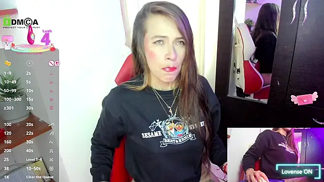 Snapshot of sweetlittlelisa chatting on 11/16/25, 10:04 sweetlittlelisa online show from 11/16/25, 10:04