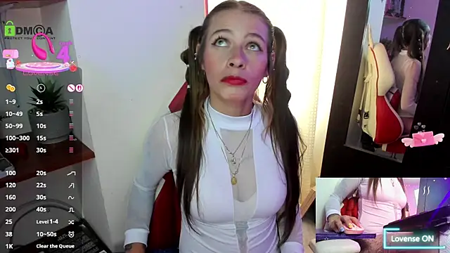 Snapshot of sweetlittlelisa chatting on 11/25/25, 07:25 sweetlittlelisa online show from 11/25/25, 07:25