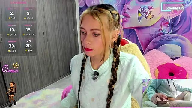 Snapshot of sweetlittlelisa chatting on 07/18/26, 06:56 sweetlittlelisa online show from 07/18/26, 06:56