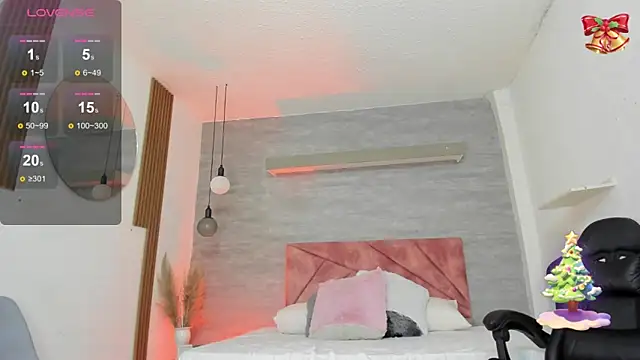 Snapshot of thararouse chatting on 12/20/25, 12:34 thararouse online show from 12/20/25, 12:34