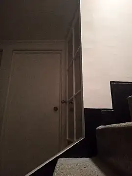 Snapshot of weedmanhot28 chatting on 12/24/24, 10:39 weedmanhot28 online show from 12/24/24, 10:39