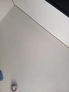 Snapshot of weedmanhot28 chatting on 12/27/24, 02:54 weedmanhot28 online show from 12/27/24, 02:54