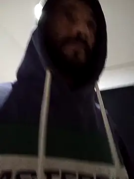 Snapshot of weedmanhot28 chatting on 02/13/25, 12:13 weedmanhot28 online show from 02/13/25, 12:13