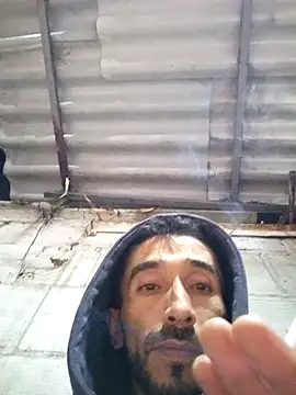 Snapshot of weedmanhot28 chatting on 09/26/25, 12:36 weedmanhot28 online show from 09/26/25, 12:36