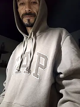 Snapshot of weedmanhot28 chatting on 10/03/25, 12:07 weedmanhot28 online show from 10/03/25, 12:07