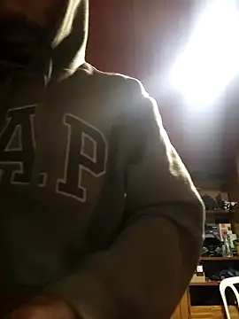 Snapshot of weedmanhot28 chatting on 10/05/25, 11:08 weedmanhot28 online show from 10/05/25, 11:08