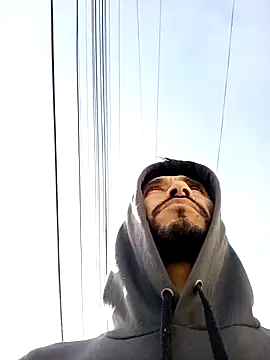 Snapshot of weedmanhot28 chatting on 10/19/25, 11:33 weedmanhot28 online show from 10/19/25, 11:33