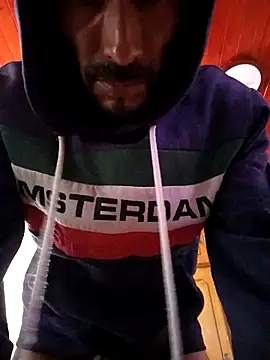 Snapshot of weedmanhot28 chatting on 10/20/25, 07:14 weedmanhot28 online show from 10/20/25, 07:14