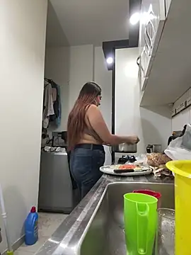 Snapshot of Dahian_XXX chatting on 12/17/24, 02:23 Dahian XXX online show from 12/17/24, 02:23