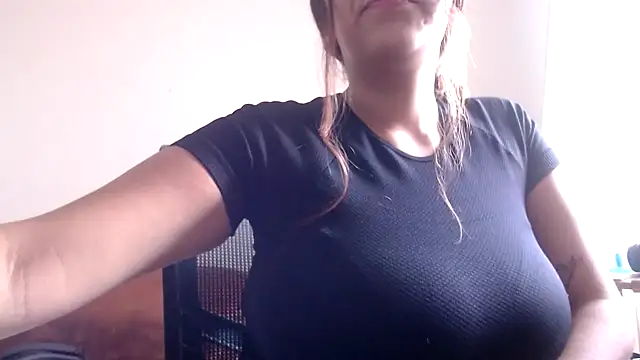 Snapshot of Dahian_XXX chatting on 02/24/25, 10:03 Dahian XXX online show from 02/24/25, 10:03