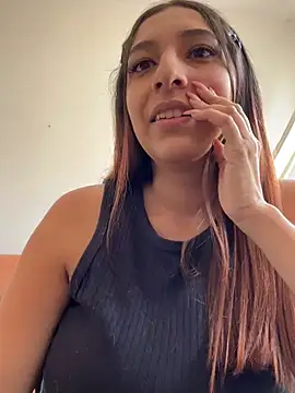 Snapshot of Dahian_XXX chatting on 03/09/25, 06:43 Dahian XXX online show from 03/09/25, 06:43